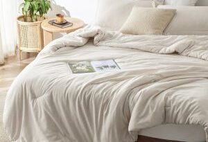 这个秋冬Bedsure国王号床品三件套「必入手」，从$69.99劲降$27.99，Prime包邮火热抢购！